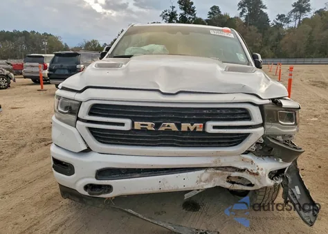 2021 Ram 1500 Laramie из США, поврежденный, VIN 1C6SRFJT2MN806383